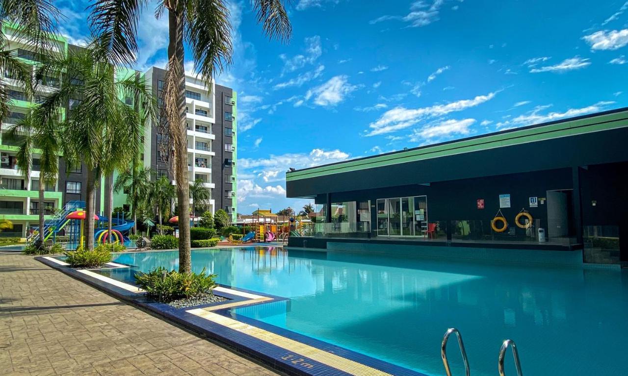 Apartment Manhattan Poolview Waterpark Free Netflix&game Ipoh