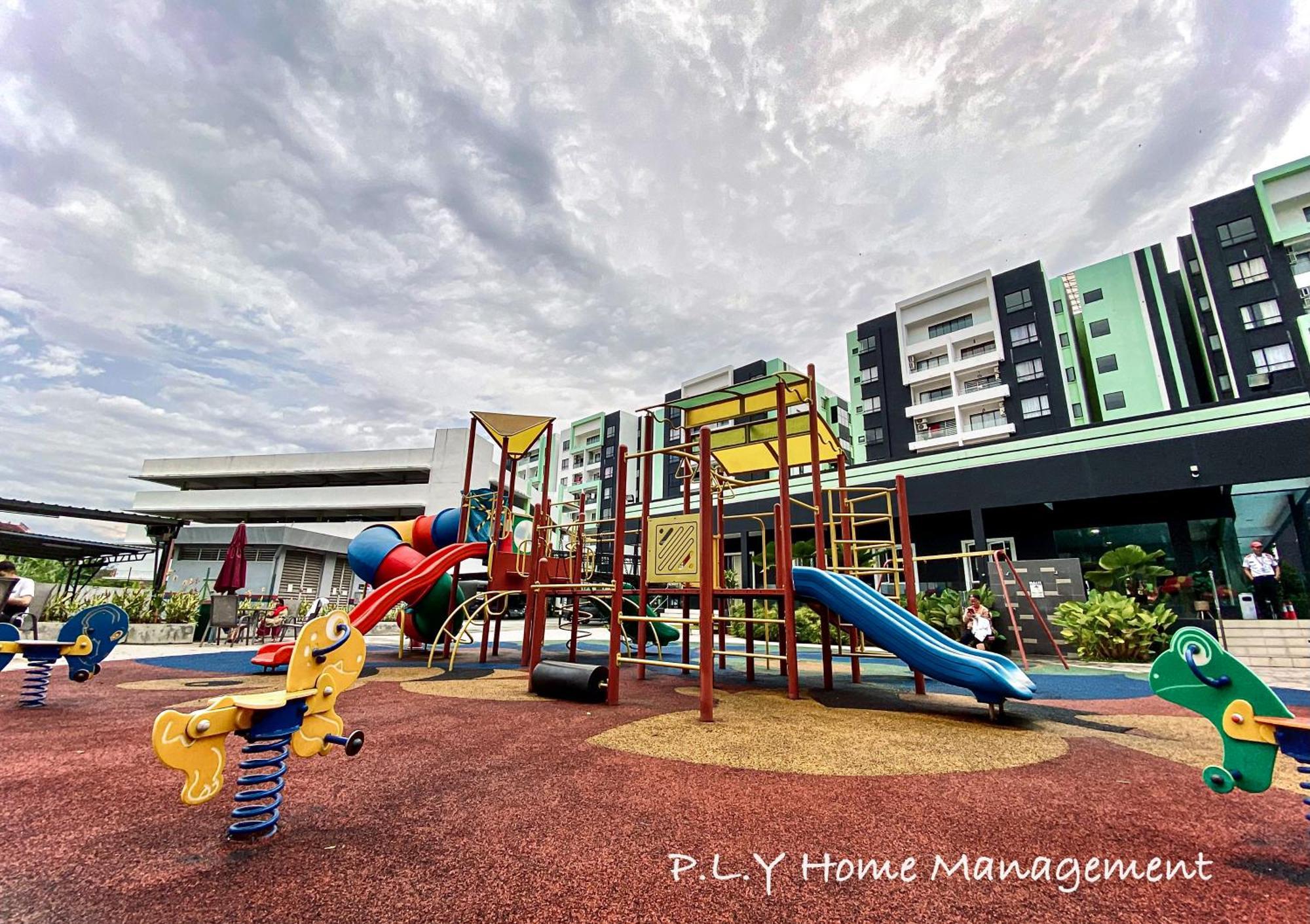 Manhattan Poolview Waterpark Free Netflix&game * Ipoh